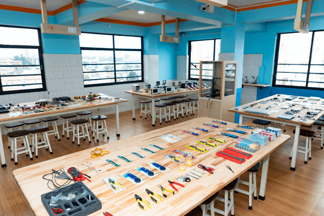 IoT & Electronics Lab
